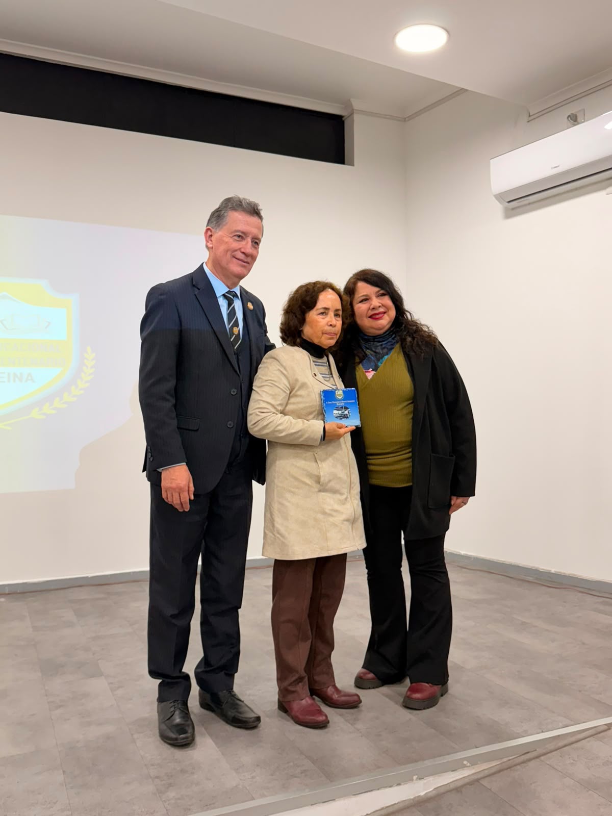 Autoridades e Invitados en la Ceremonia DAN 147