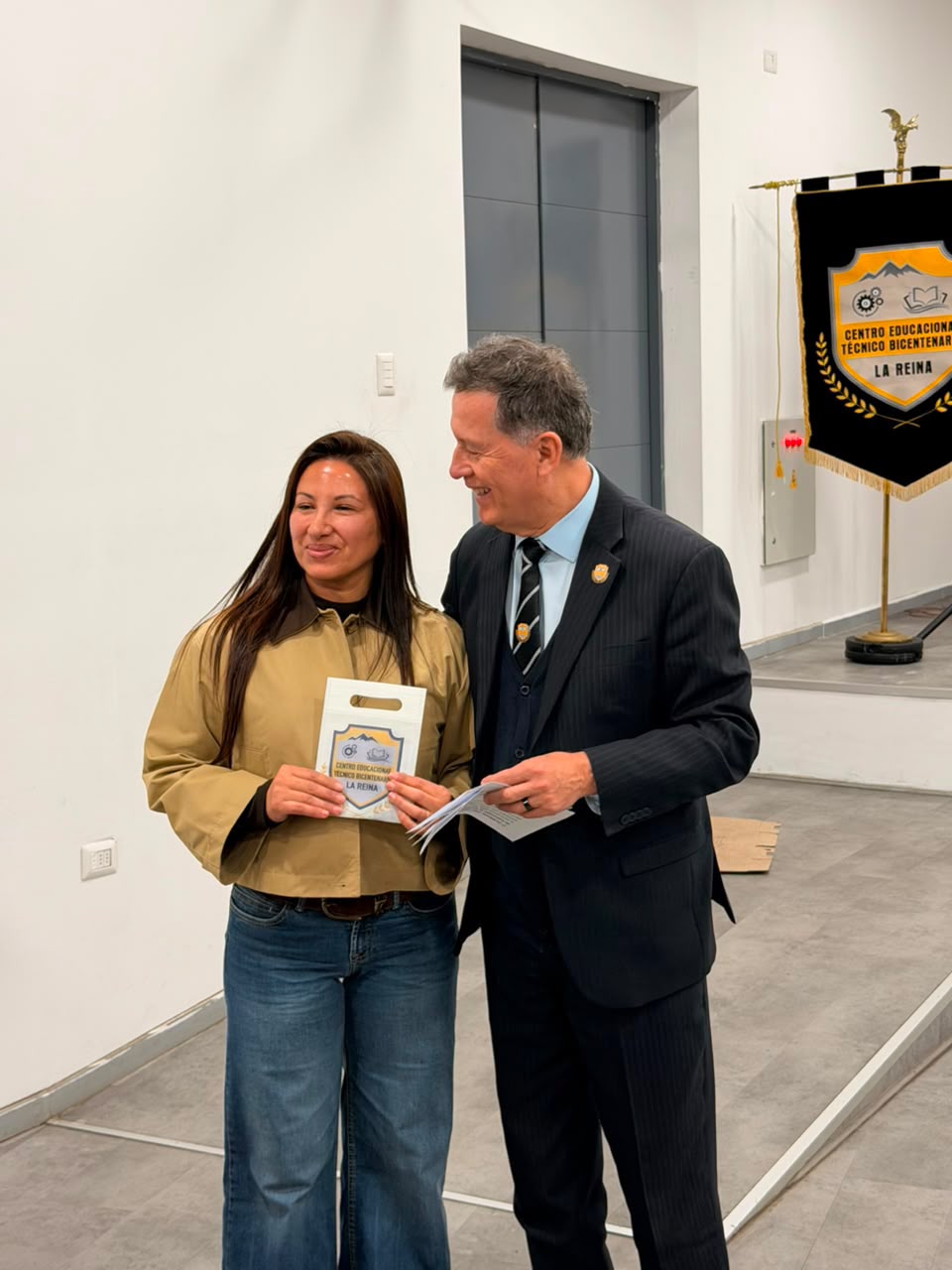 Comunidad Educativa en Hito Histórico Aeronáutico