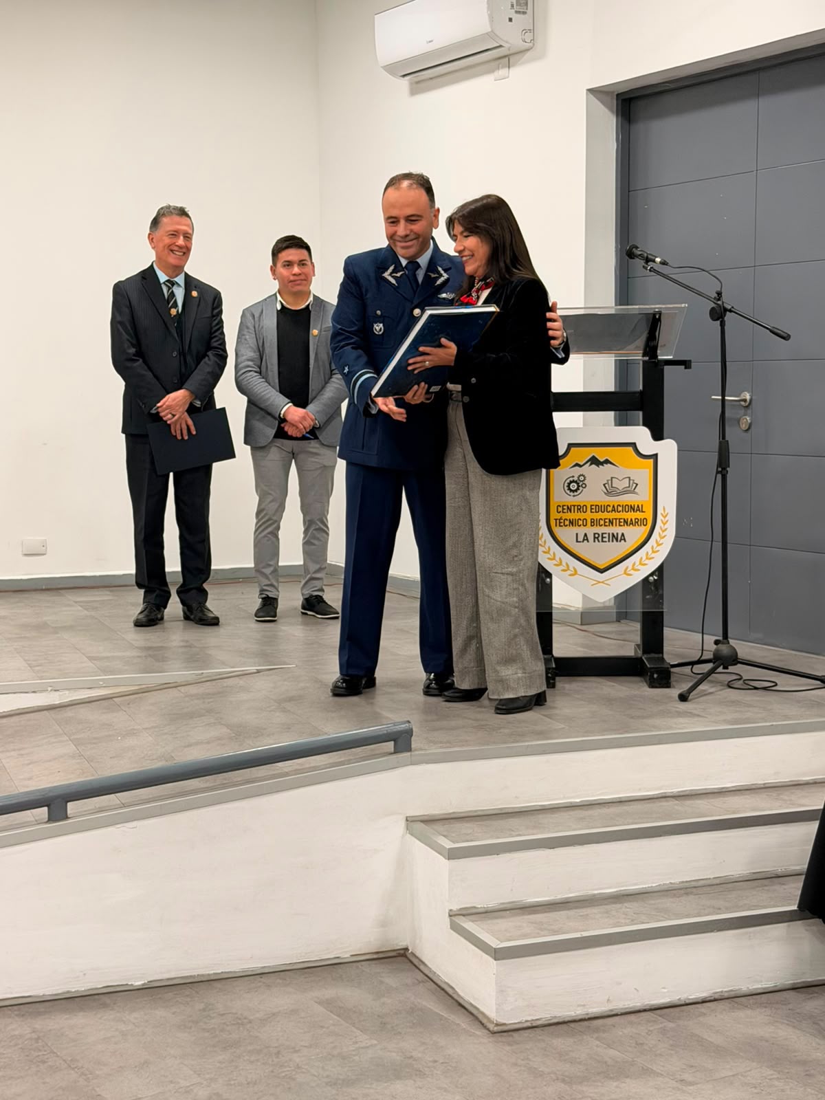 Entrega de Certificados y Reconocimientos